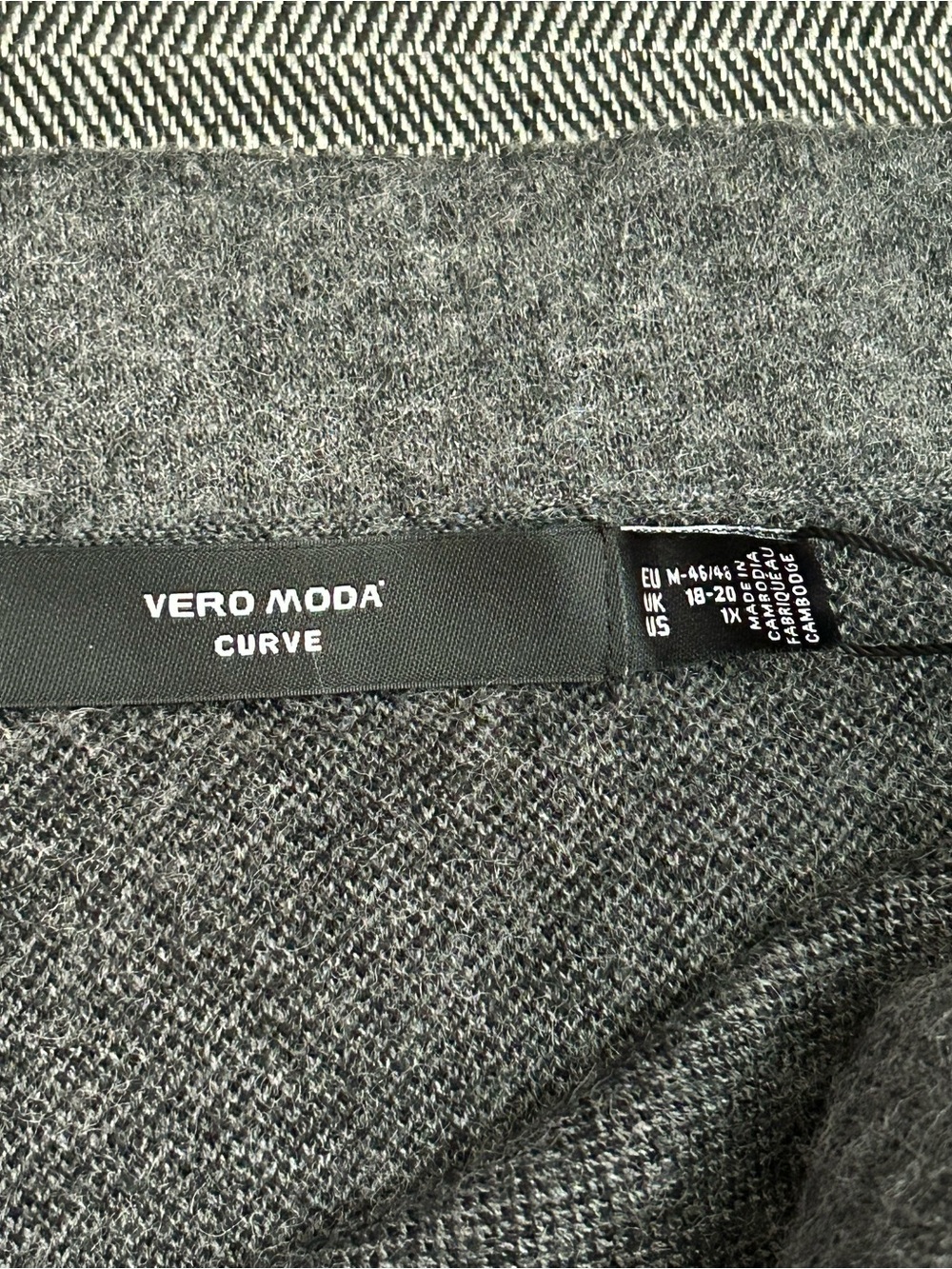 Vero Moda Gray Heather Knit Midi Skirt - Picture 5 of 6